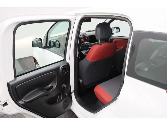 Fiat Panda 0.9 TwinAir Edizione Cool 2016 Benzine 18
