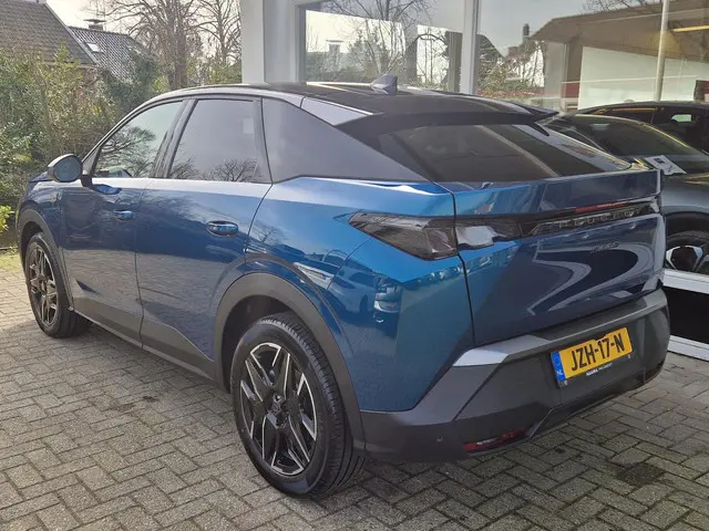 Peugeot 3008 1.2 Hybrid 145 GT 2025 Hybride Benzine 4