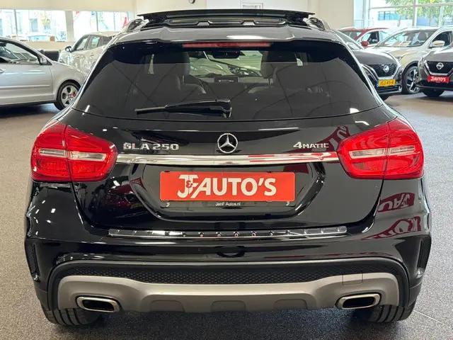 Mercedes-Benz GLA 250 2014 Benzine 3
