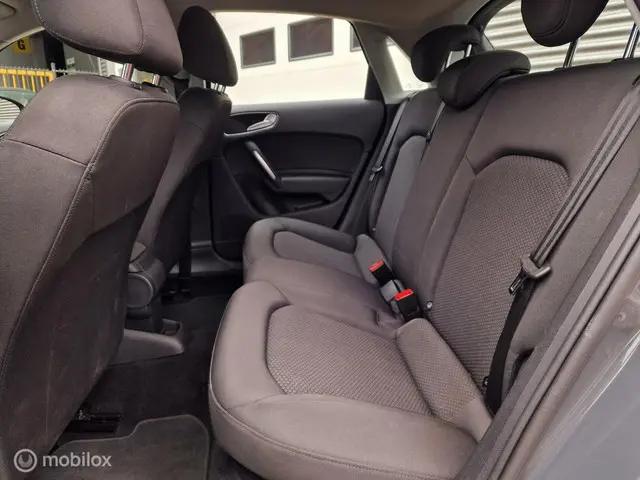 Audi A1 Sportback 1.0 TFSI Advance 2018 Benzine 17