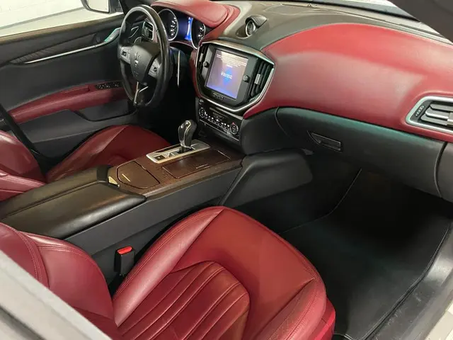 Maserati Ghibli S 3.0 V6 Bi-Turbo 2015 Benzine 11