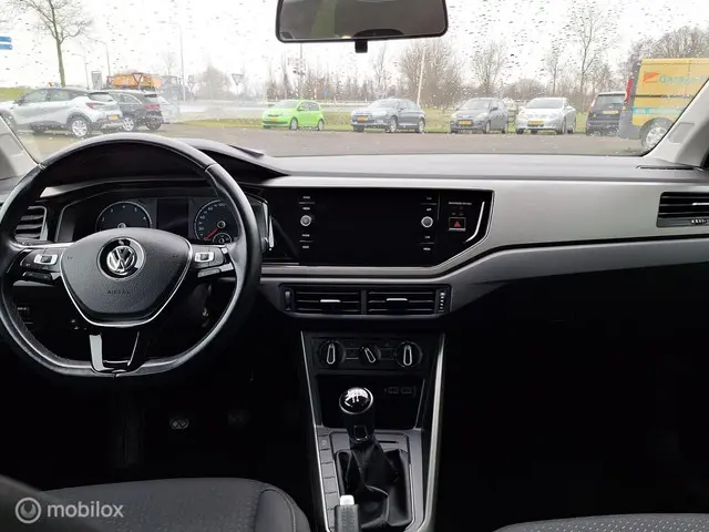 Volkswagen Polo 1.0 TSI Comfortline 2019 Benzine 15