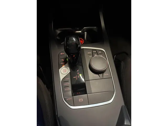 BMW 1 Serie 116i High Executive 2021 Benzine 18