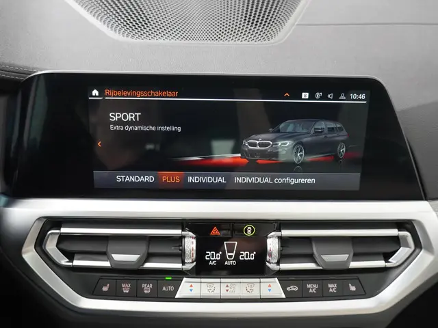 BMW 3 Serie Touring M340i xDrive 2022 Benzine 18