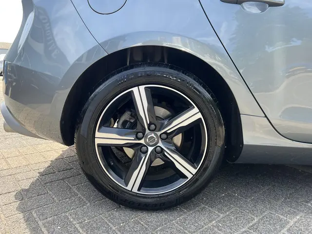 Volvo V40 1.5 T3 Polar+ Sport 2019 Benzine 10