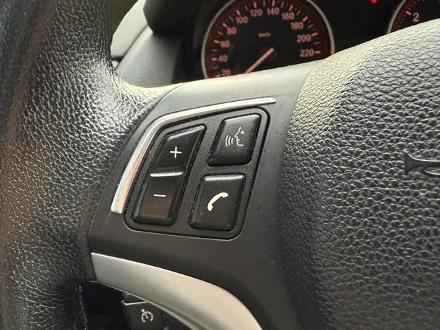 BMW X1 sDrive20i Executive 2015 Benzine 18