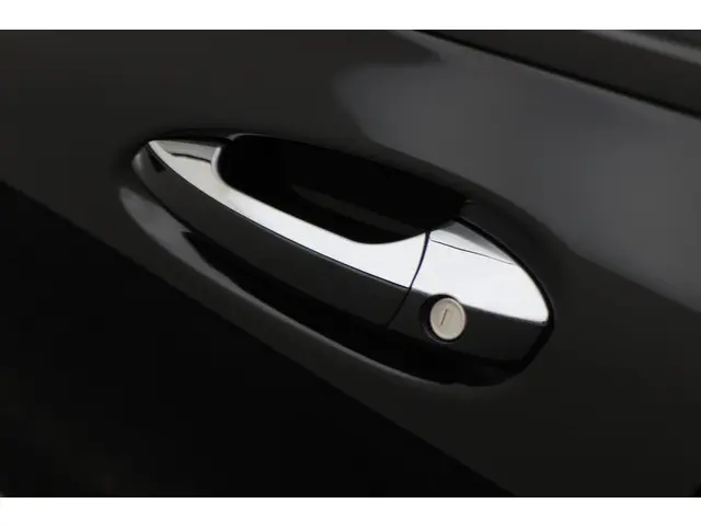 Mercedes-Benz GLA 250 4Matic 2017 Benzine 30