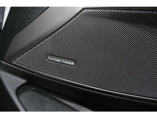 BMW 3 Serie 330e M Sport 2020 Hybride Benzine 15
