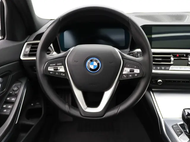 BMW 3 Serie 320e Touring 2021 Hybride Benzine 7