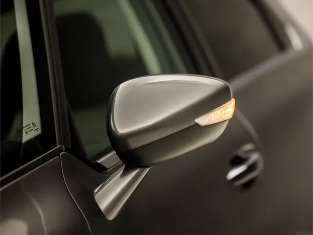 Citroën C4 Picasso 1.2 PureTech Sport 2017 Benzine 31