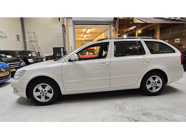 Škoda Octavia Combi 1.2 TSI Ambition 2012 Benzine 9