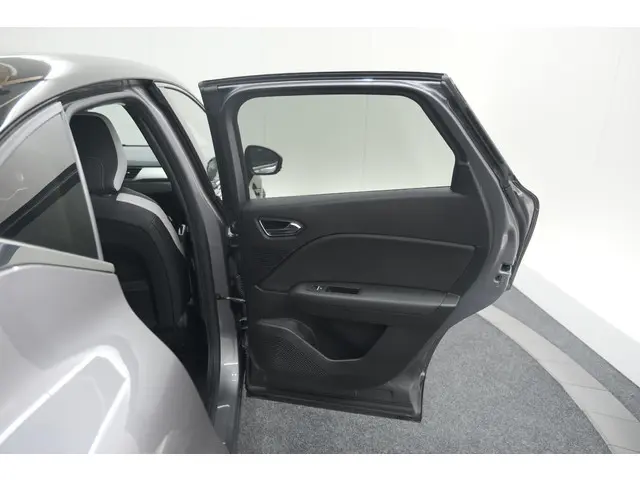 Renault Captur TCe 100 Intens 2020 Benzine 73