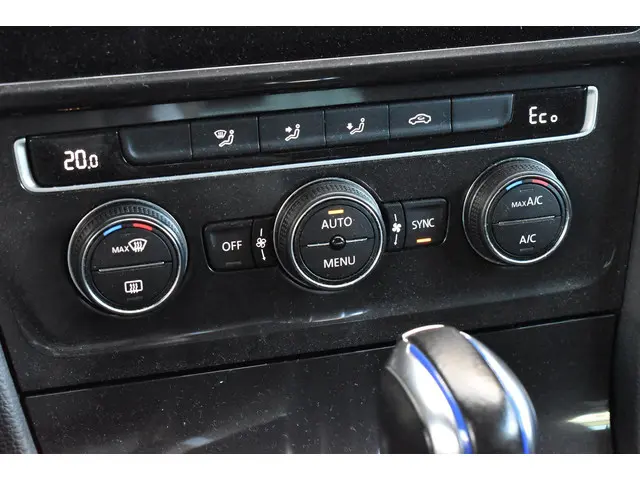 Volkswagen e-Golf e-Golf 2017 Elektrisch 25