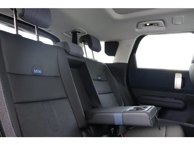MINI Countryman C Aut. 2024 Benzine 14