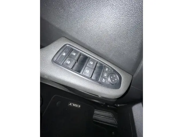 Mitsubishi Colt 1.6 HEV Intense 2024 Hybride Benzine 17