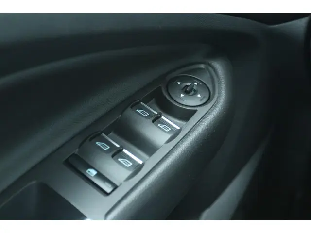 Ford Kuga 1.5 TITANIUM 2018 Benzine 22