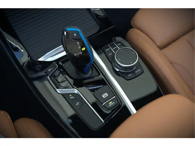 BMW iX3 High Executive 80 kWh 2021 Elektrisch 23