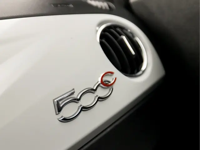 Fiat 500C 0.9 TwinAir Turbo 120TH Edition 2020 Benzine 24