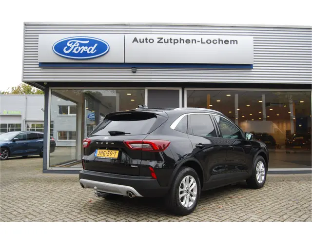 Ford Kuga 2.5 PHEV 243pk Titanium 2024 Hybride Benzine 3