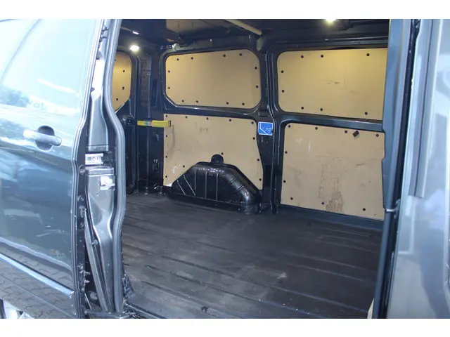 Ford Transit Custom 290 2.2 TDCI L1H1 Sport 2016 Diesel 11