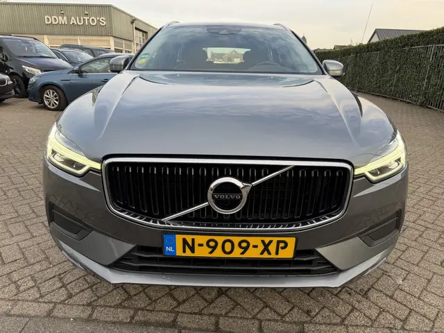 Volvo XC60 2.0 D4 AWD Momentum 2017 Diesel 4