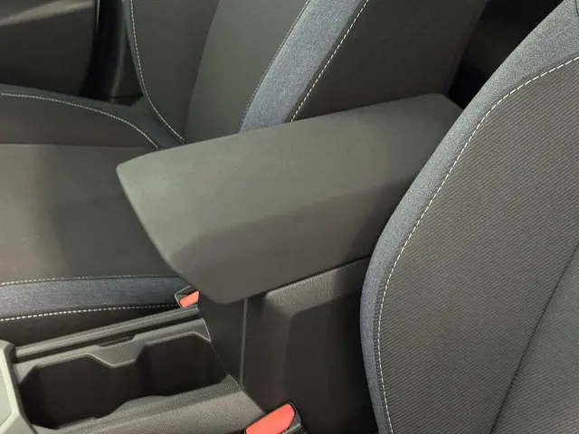 Dacia Duster 1.6 Hybrid 140 Journey 2025 Hybride Benzine 45