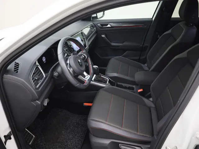 Volkswagen T-Roc 1.5TSI/150PK R Line DSG 2022 Benzine 15