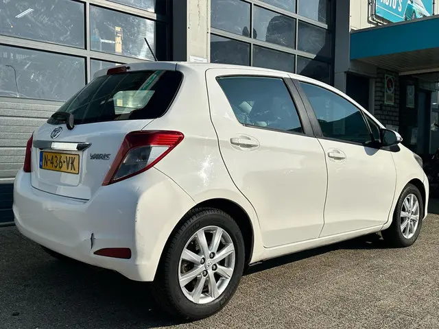 Toyota Yaris 1.4 D-4D-F Comfort 2012 Diesel 8