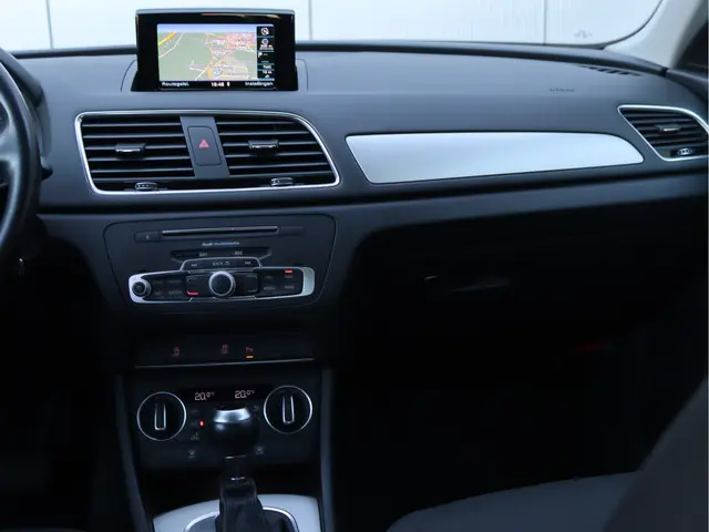 Audi Q3 1.4 TFSI CoD Advance 2019 Benzine 19