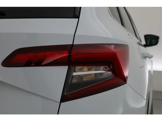Škoda Karoq 1.5 TSI ACT DSG 2019 Benzine 30