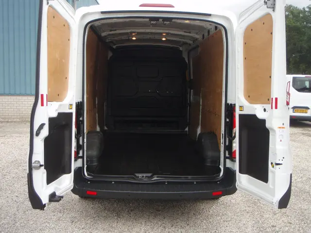 Ford Transit L3H2 Trend 191000 km Bj 2017 2017 Diesel 8