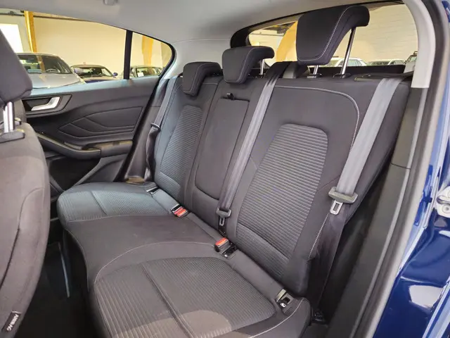 Ford Focus 1.0 EcoBoost Titanium Business 2019 Benzine 18