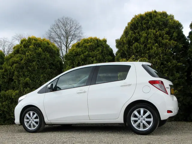 Toyota Yaris 1.3 VVT-i Comfort*Airco* 2013 Benzine 5