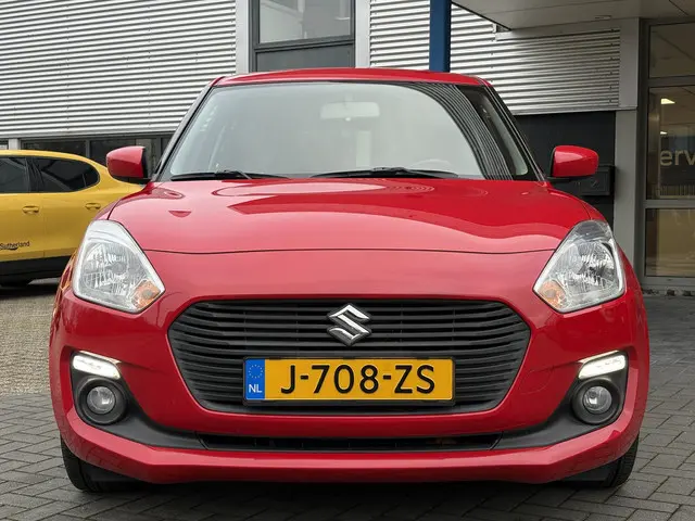 Suzuki Swift 1.2 Select Smart Hybrid 2020 Benzine 2