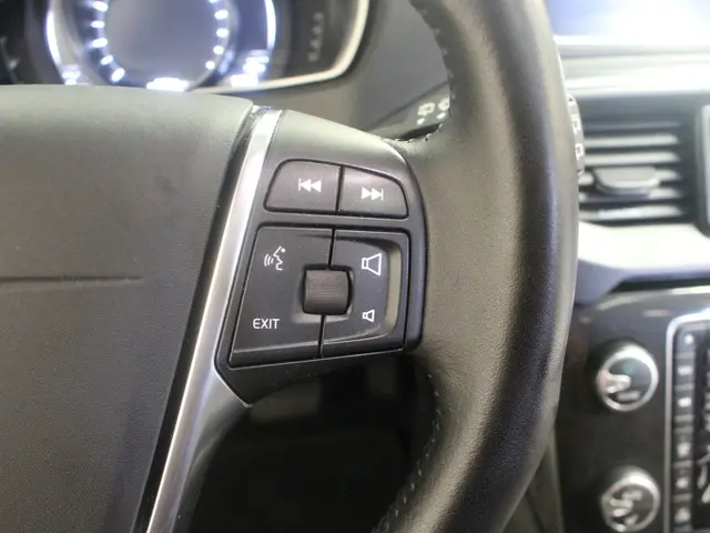 Volvo V40 Cross Country T3 Polar+ Luxury 2018 Benzine 18