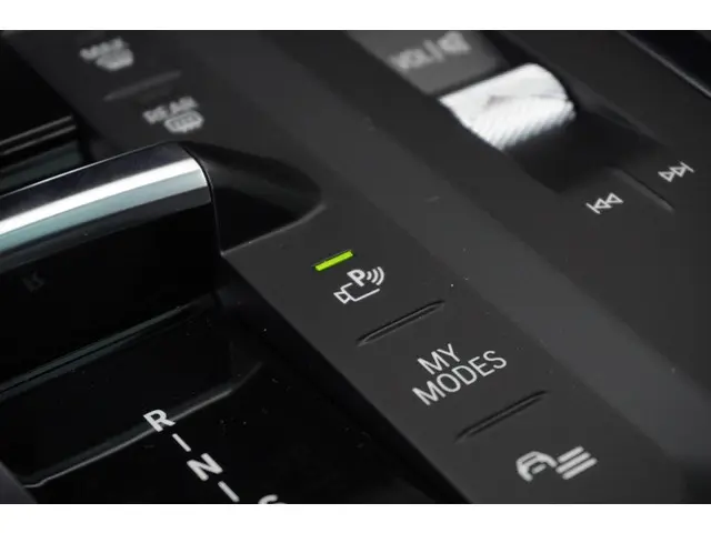 BMW 1 Serie 5-deurs 120 2025 Benzine 26