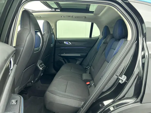 Lynk & Co 01 1.5 261pk PHEV 2023 Hybride Benzine 16