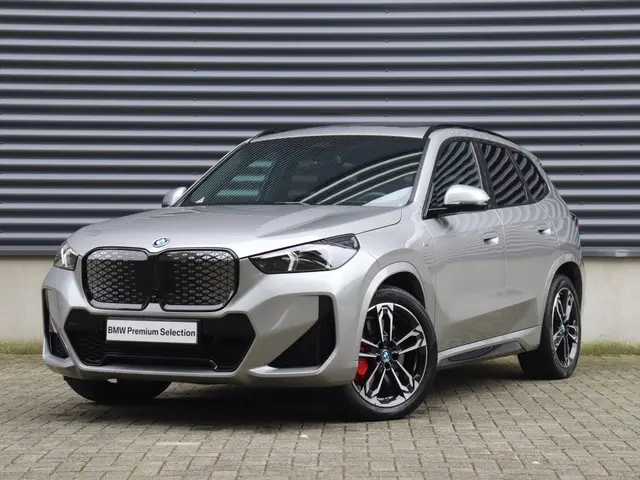 BMW iX1 eDrive20 2025 Elektrisch 38