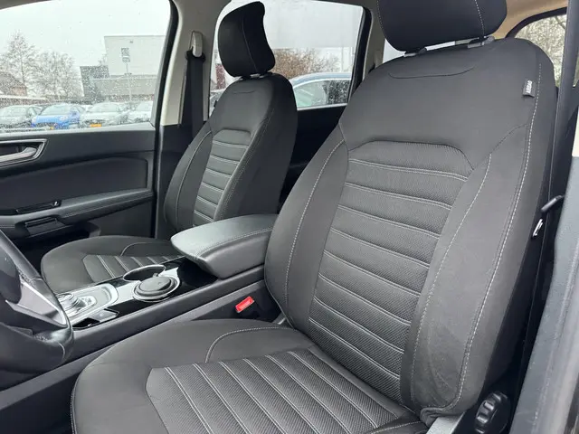 Ford Galaxy 2.5 Hybrid Titanium 2022 Hybride Benzine 9