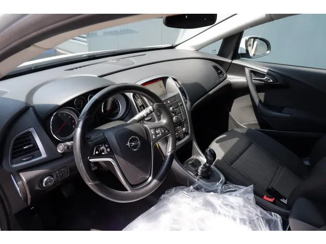 Opel Astra Sports Tourer 1.4 Blitz 2015 Benzine 8