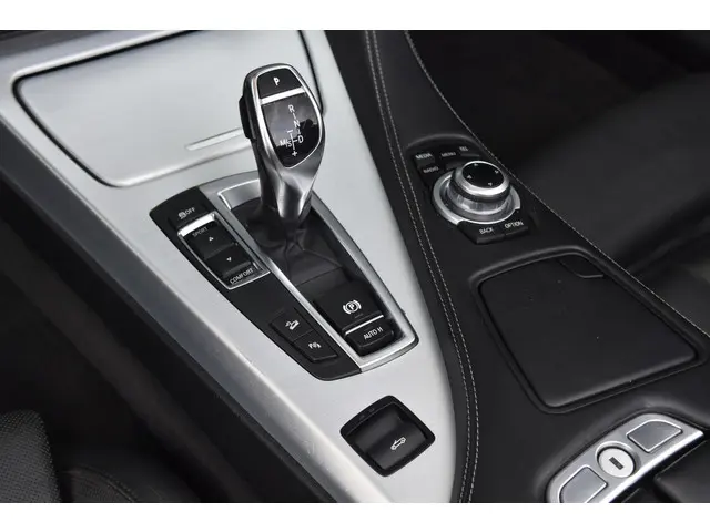 BMW 6 Serie Cabrio 640xi High Executive 2013 Benzine 14