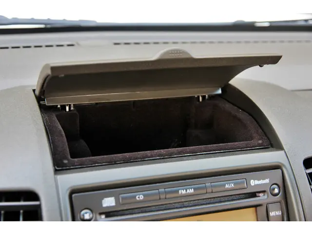 Nissan Navara 2.5 dCi XE King Cab 2012 Diesel 29