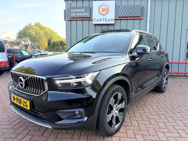 Volvo XC40 3