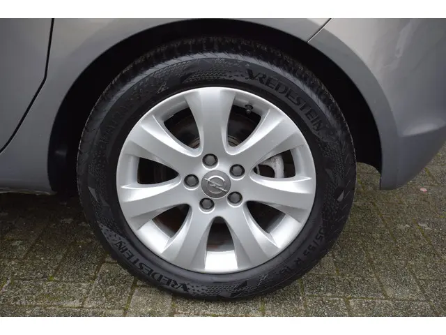 Opel Meriva 1.4 Turbo Berlin 2014 Benzine 10