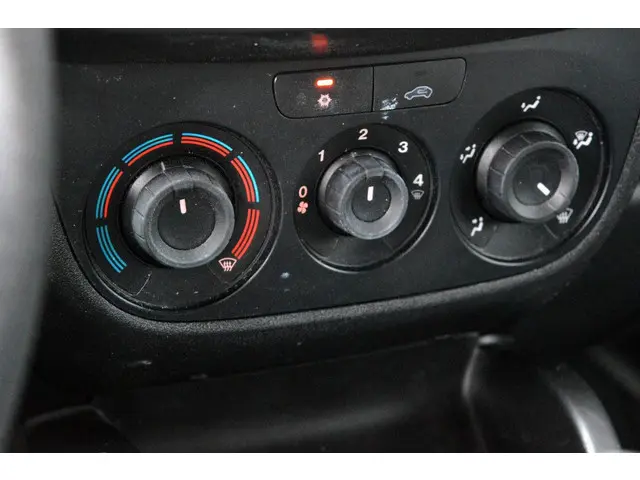 Opel Combo 1.3 CDTi L1H1 Edition 2018 Diesel 10