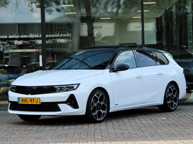 Opel Astra Sports Tourer 1.2 Turbo Ultimate 2023 Benzine 4