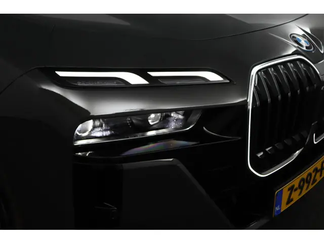BMW 7 Serie 750e xDrive 2024 Hybride Benzine 79