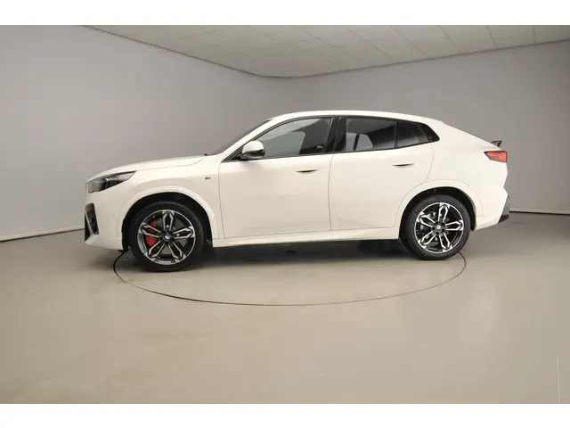 BMW X2 sDrive20i 2025 Benzine 2