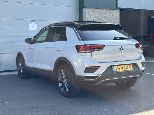 Volkswagen T-Roc 1.5 TSI Sport 2018 Benzine 8