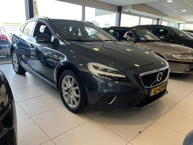 Volvo V40 Cross Country T3 Polar+ Luxury 2019 Benzine 42